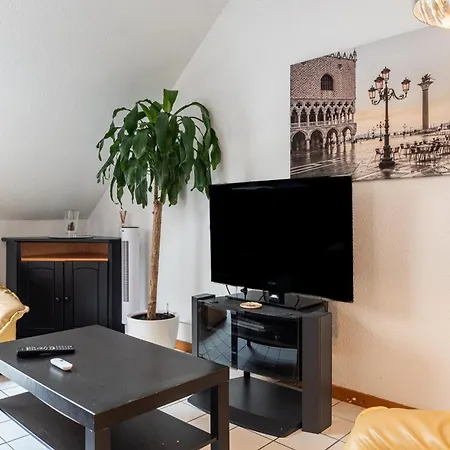 Eric's Attic Apartamento Annecy